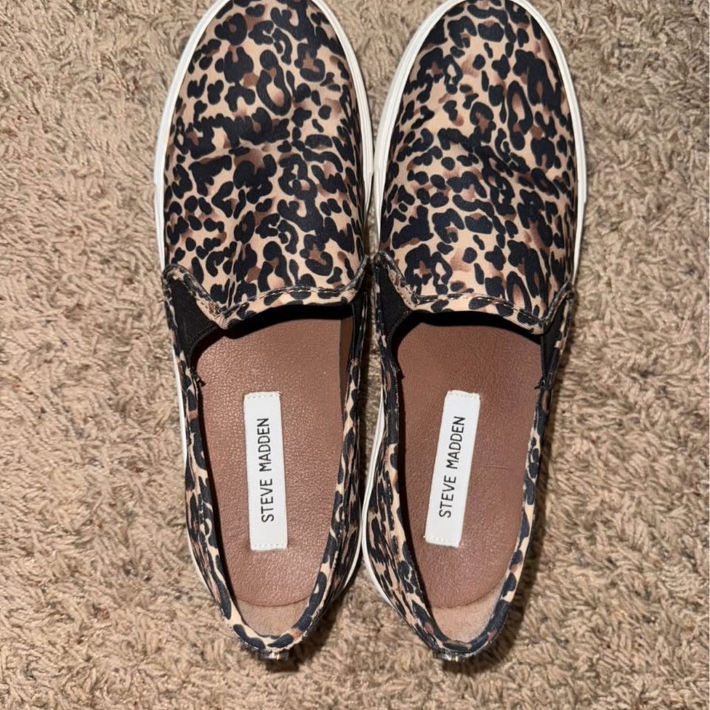 Steve Madden Black and Tan Animal Print Sneakers